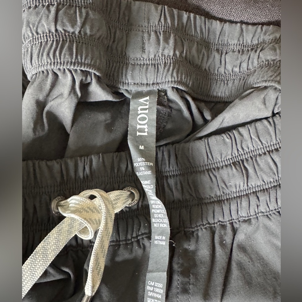 Vuori Scout Joggers in Vintage Black - Picture 5 of 6